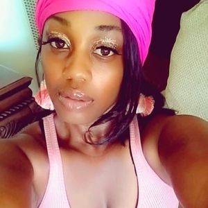 Meet your Posher, Shanel